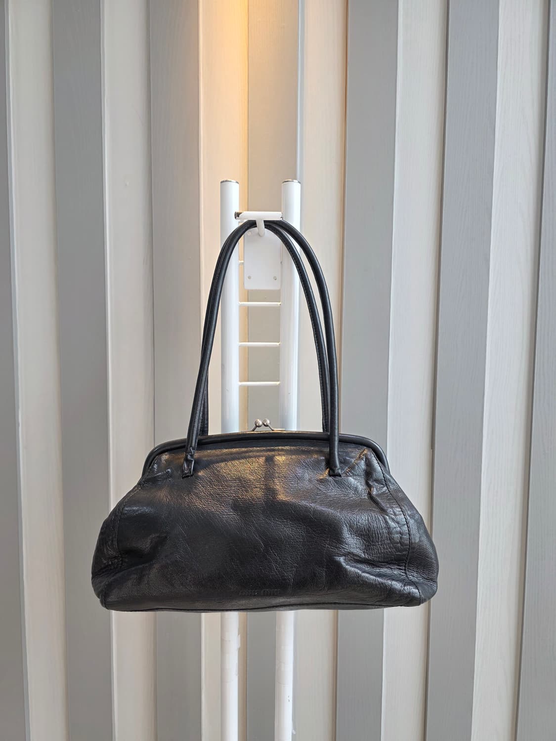 미우미우 정품 숄더백  상품이미지2