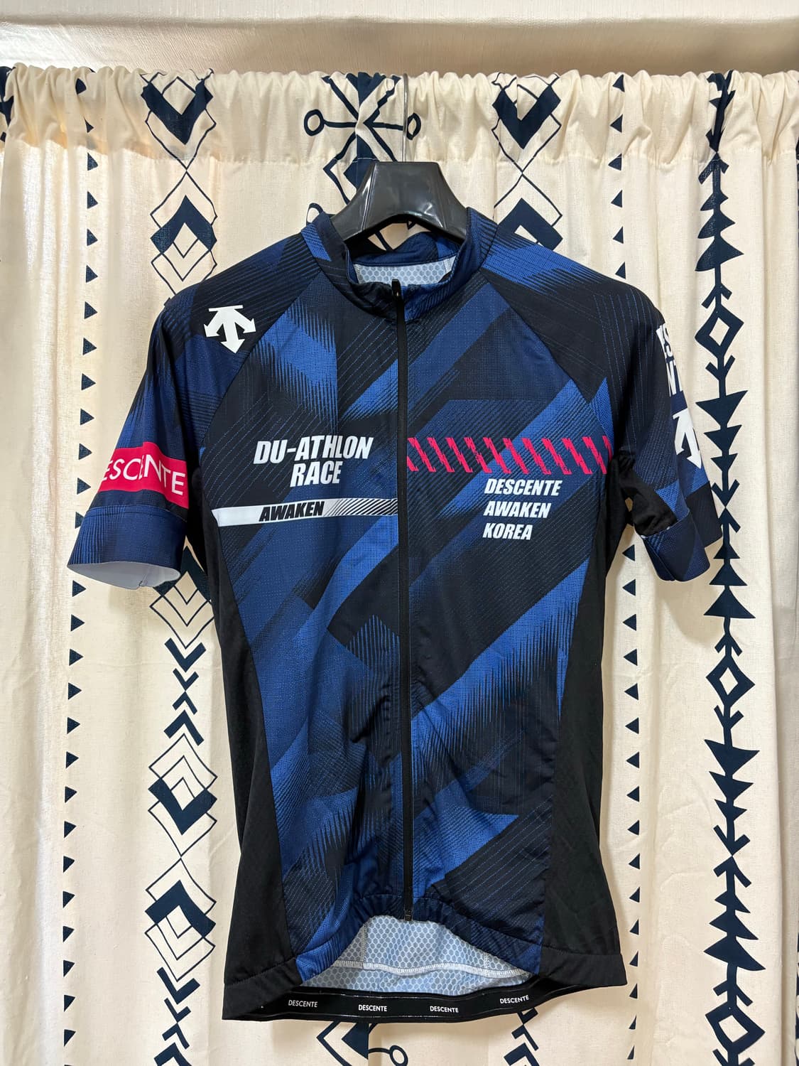 데상트 2025 듀애슬론 져지 상품이미지1