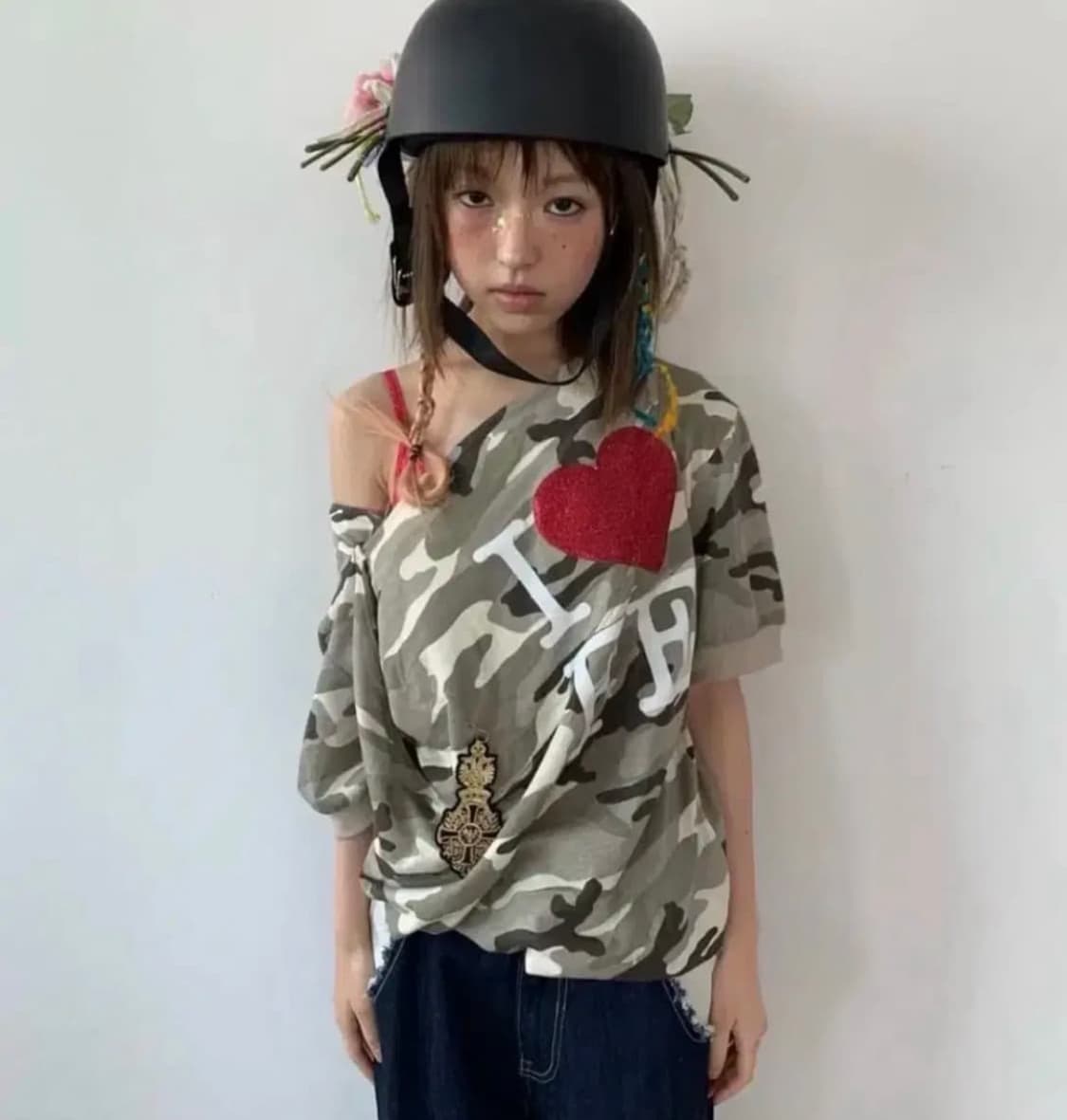 샵페어리 카모 카울넥 티 cowl neck button t-shirt 상품이미지1