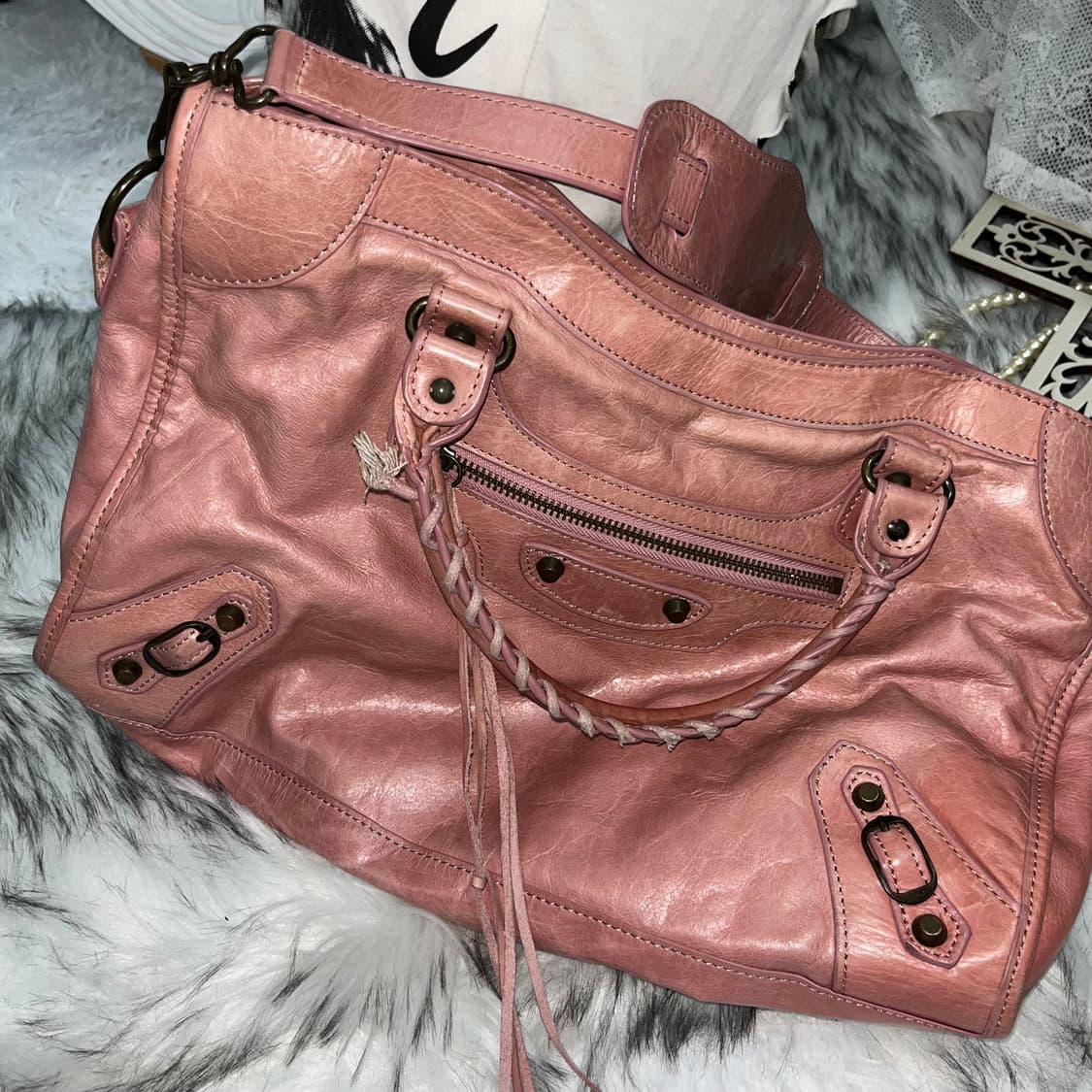 발렌시아가 핑크 모터백 상품이미지2