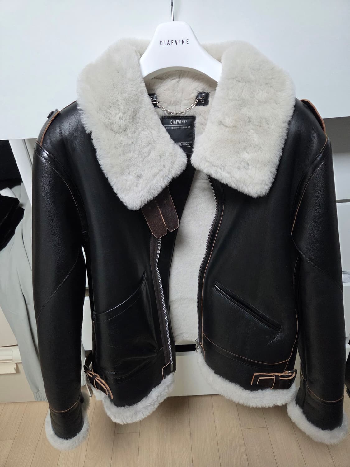 디아프바인 B-3 무스탕 상품이미지2