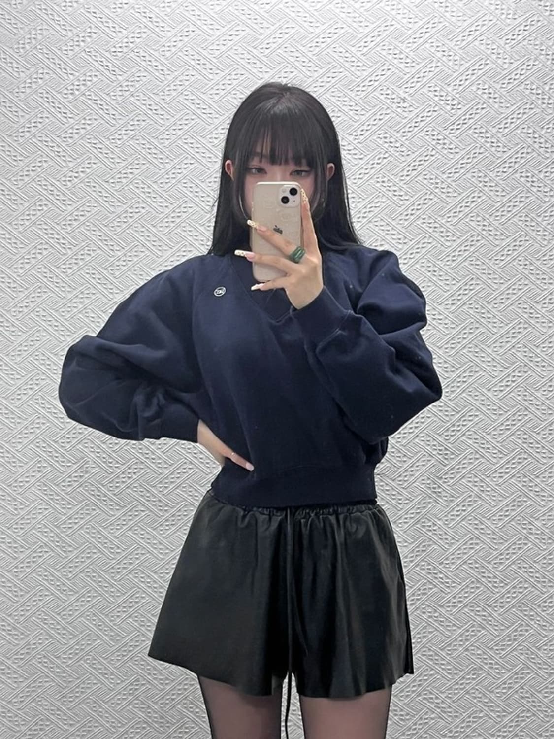 렉토 빈티지 모던 캐주얼 시그니처 로고  브이넥 맨투맨 F C10017 상품이미지2