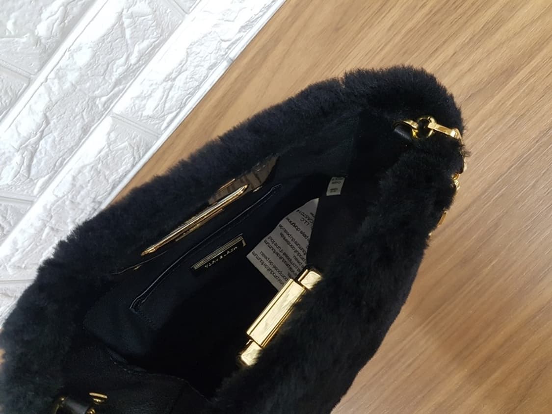 토리버치 양털 체인백 (클러치백&토트백 &숄더백) 양모퍼 상품이미지7