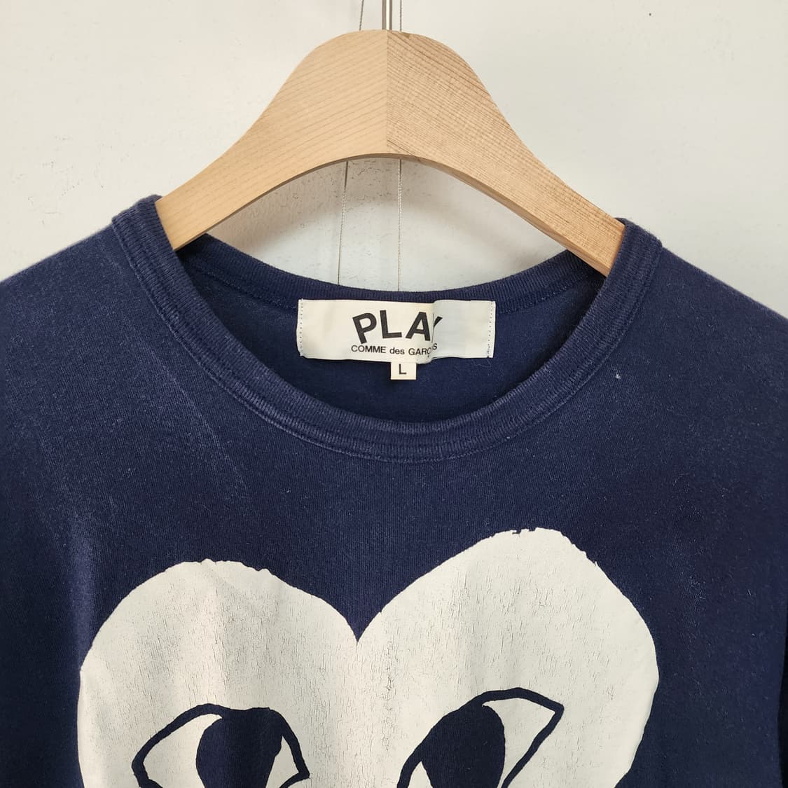 꼼데가르송 플레이 네이비 하트 반팔 티셔츠 상품이미지2