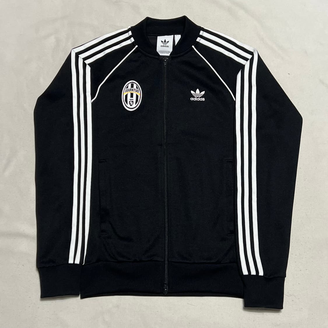 M 아디다스 유벤투스 블랙 트랙탑 상품이미지2