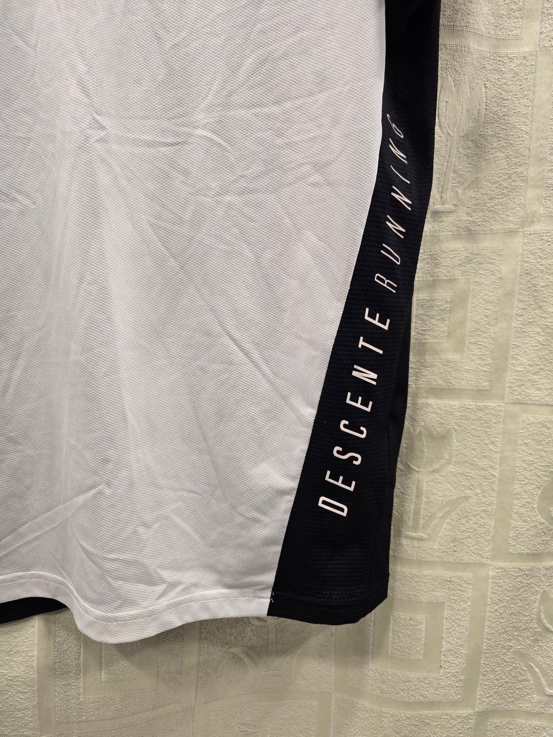 데상트 국가대표 기능성 반팔티 XL(105) 상품이미지4