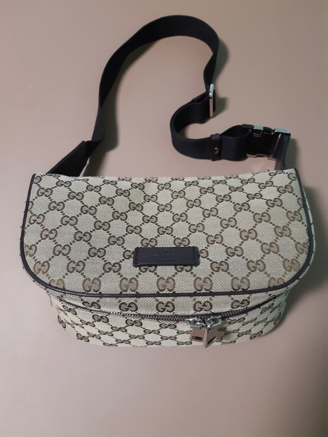 구찌 힙색 GG캔버스 벨트백 상품이미지2