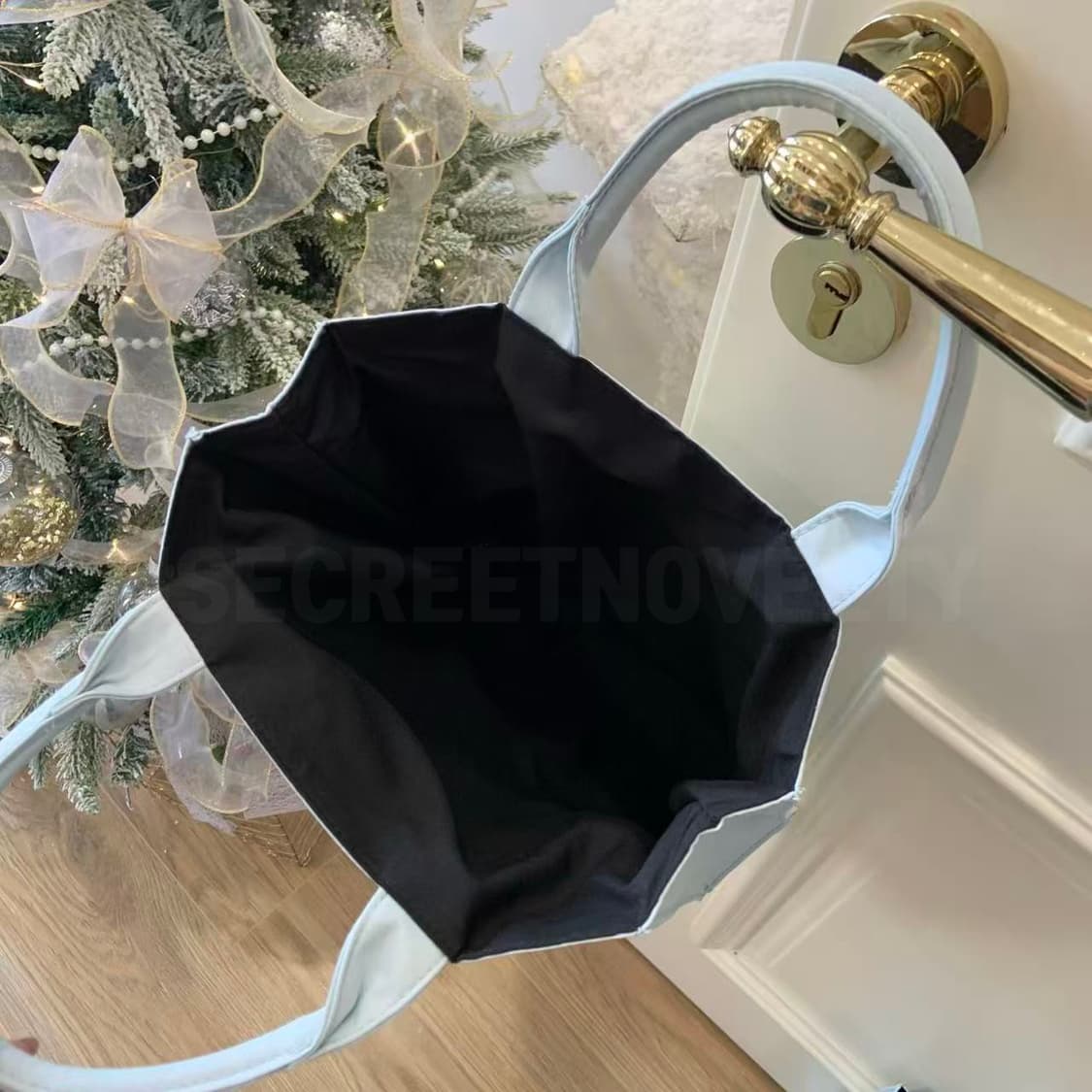 미우미우뷰티 신상 블루 토드백 증정 VIP 상품이미지6