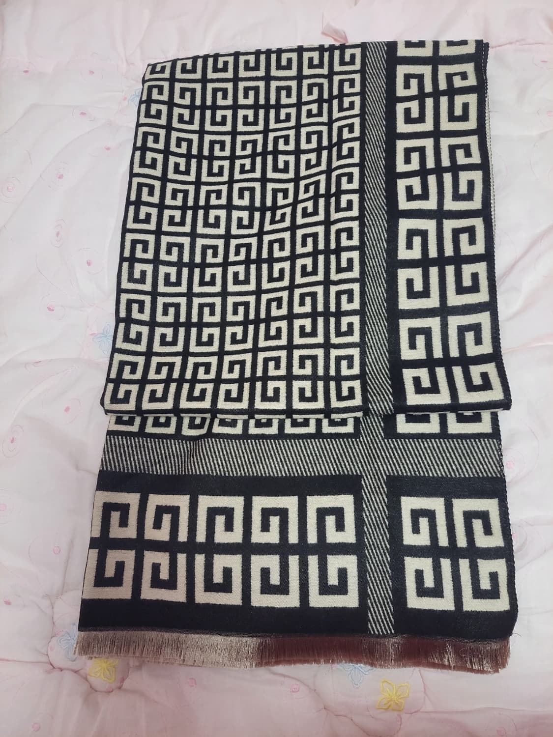 급처미사용새상품!지방시패턴 남녀공용 숄 머플러 목도리 상품이미지2