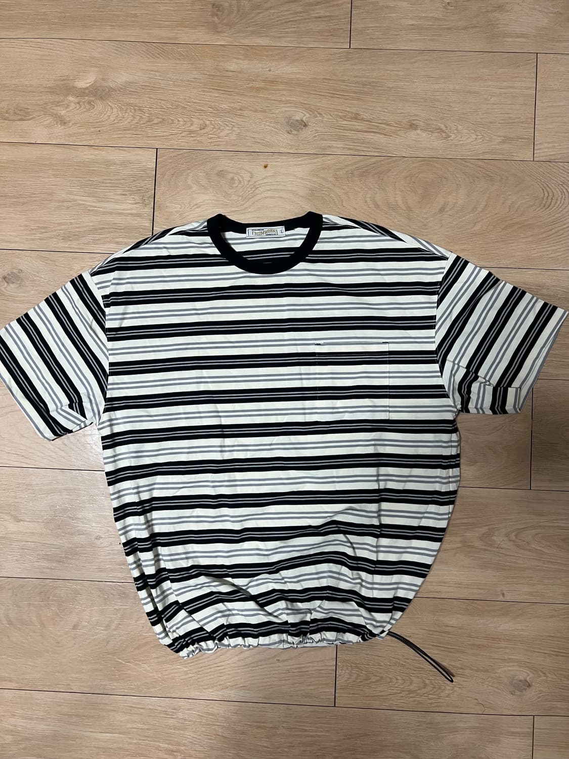 프리즘웍스 호수 블랙 L 사이즈 상품이미지1