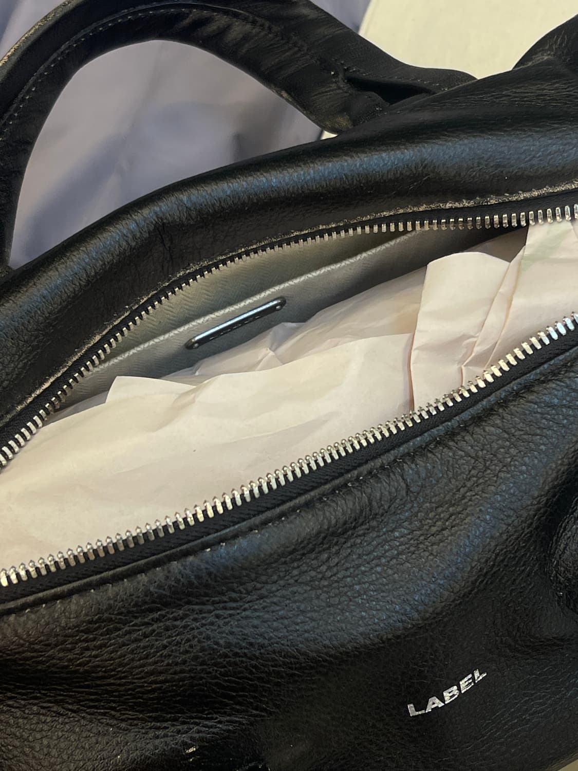 라벨아카이브 Ron bag black tan 가방 상품이미지3