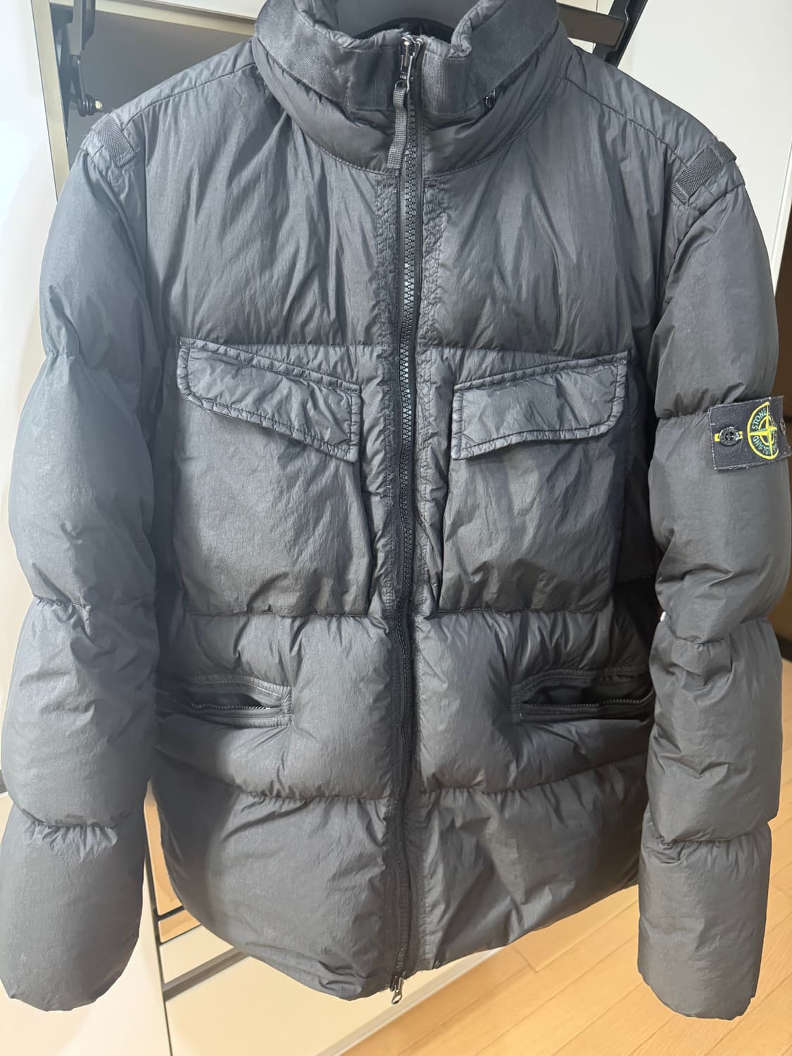 (L,105)스톤아일랜드 22fw 클링클랩스 패딩 상품이미지1