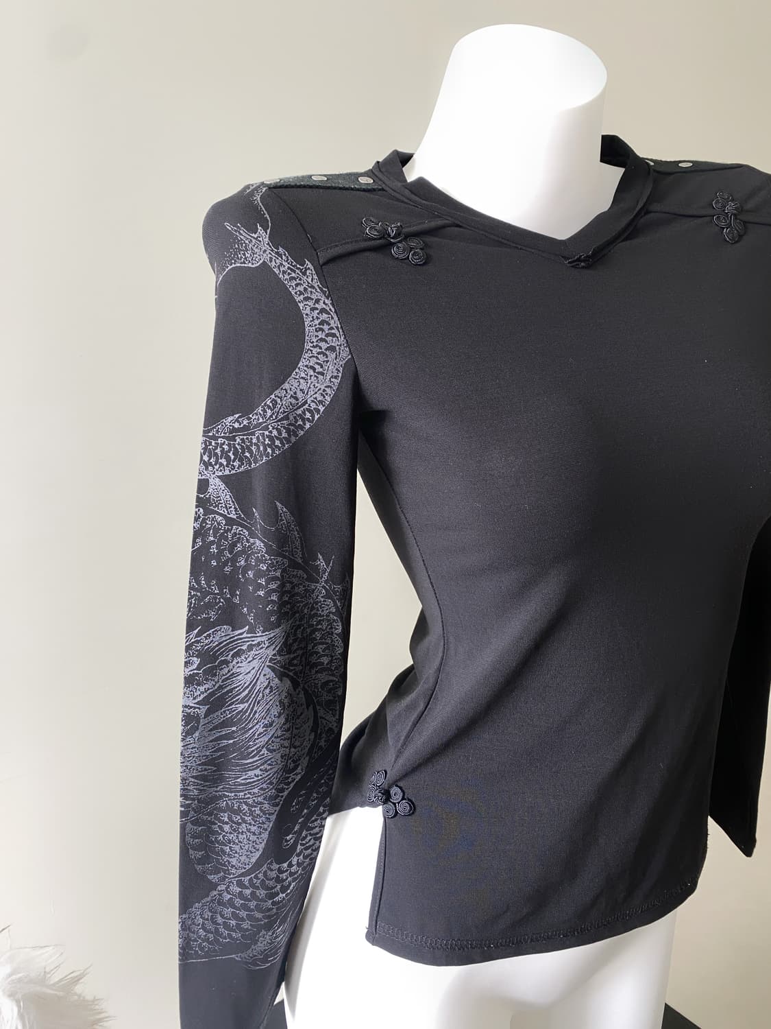 오즈온 드래곤 치파오 롱슬리브 상품이미지3