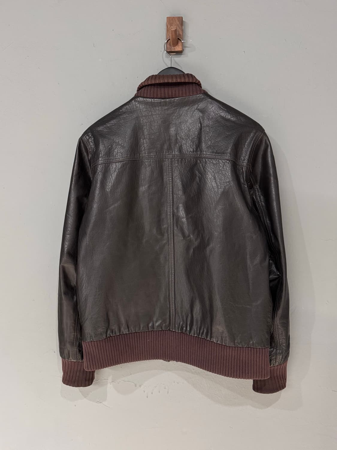 팀버랜드 카우하이드 하이넥 가죽자켓  상품이미지10