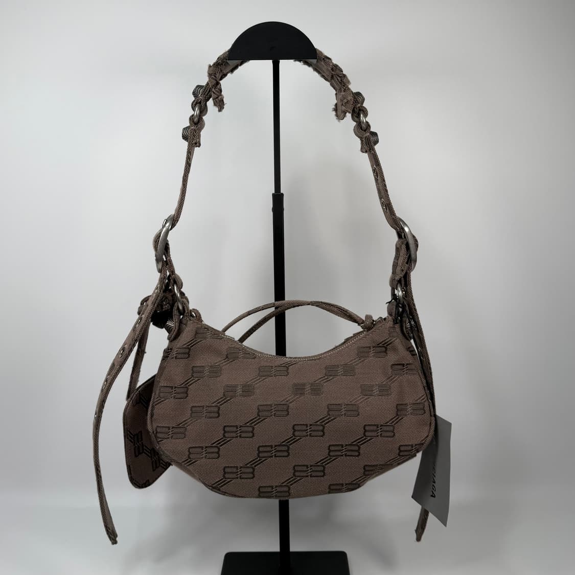 발렌시아가 BB 모노그램 르 카골 자카드 숄더백 상품이미지3