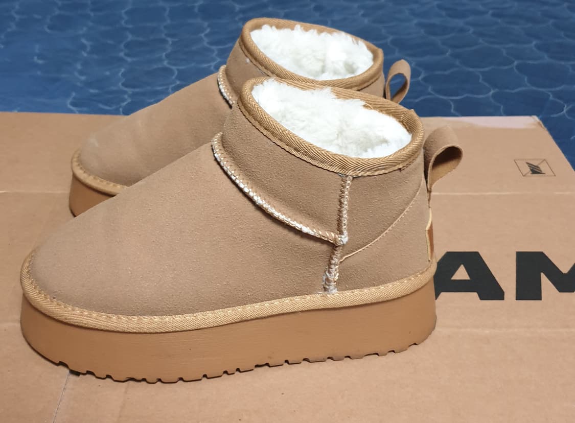 어그 미니 플랫폼 부츠 체스넛 (225) 상품이미지2