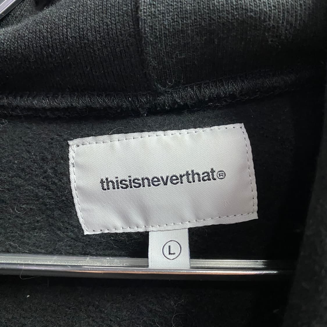 디스이즈네버댓 아치로고 블랙 후드티 B3435 상품이미지4