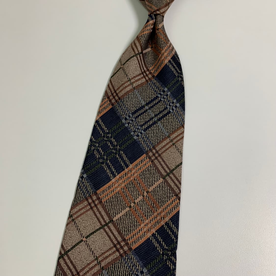 발렌시아가(BALENCIAGA) 체크넥타이 명품 100실크 A+등급 상품이미지9