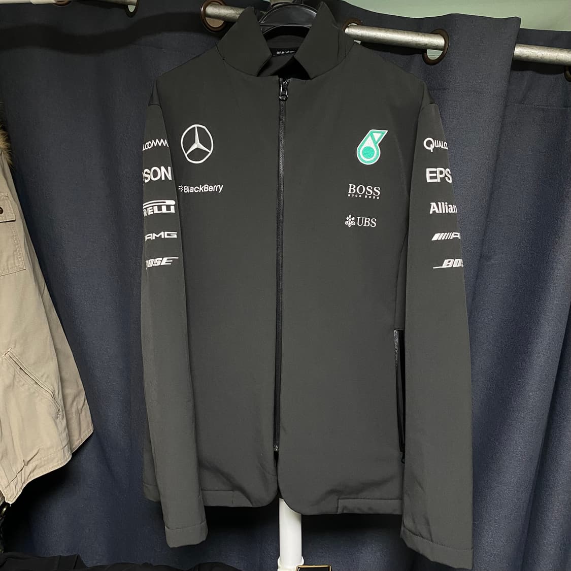 벤츠 소프트쉘 스폰서 져지 M 상품이미지1