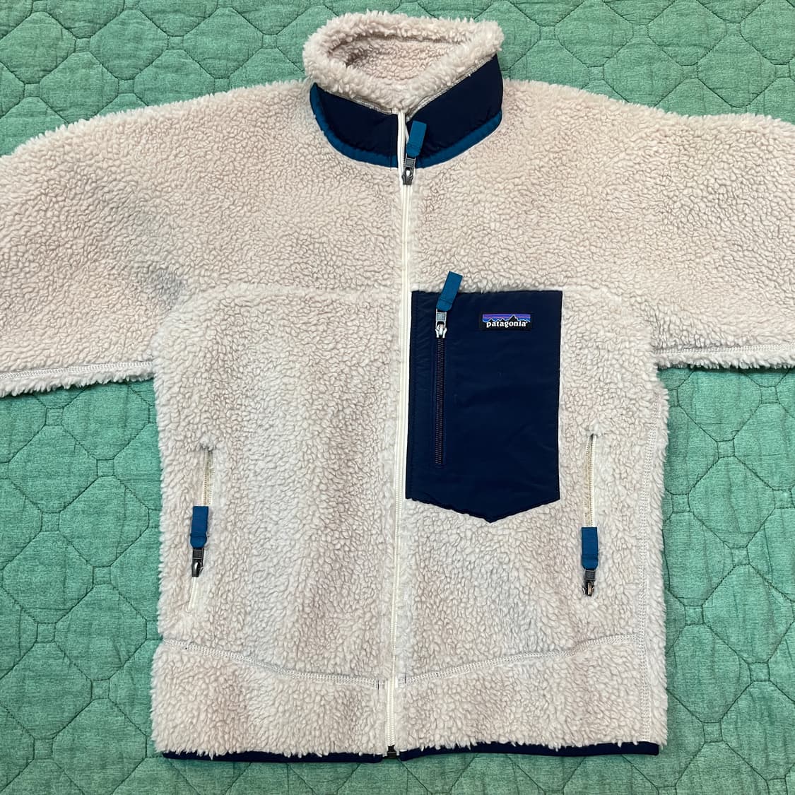파타고니아 클래식 레트로X 플리스 자켓 내츄럴 상품이미지2