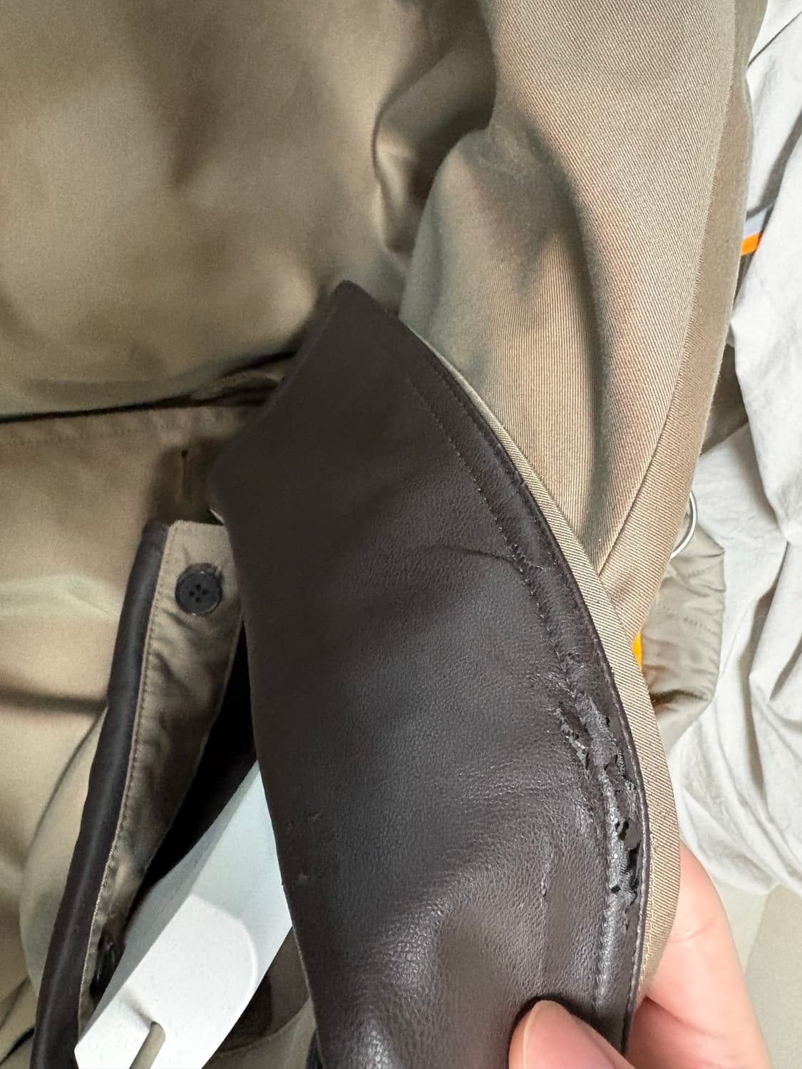 이얼즈어고 레더카라 맥코트 상품이미지4