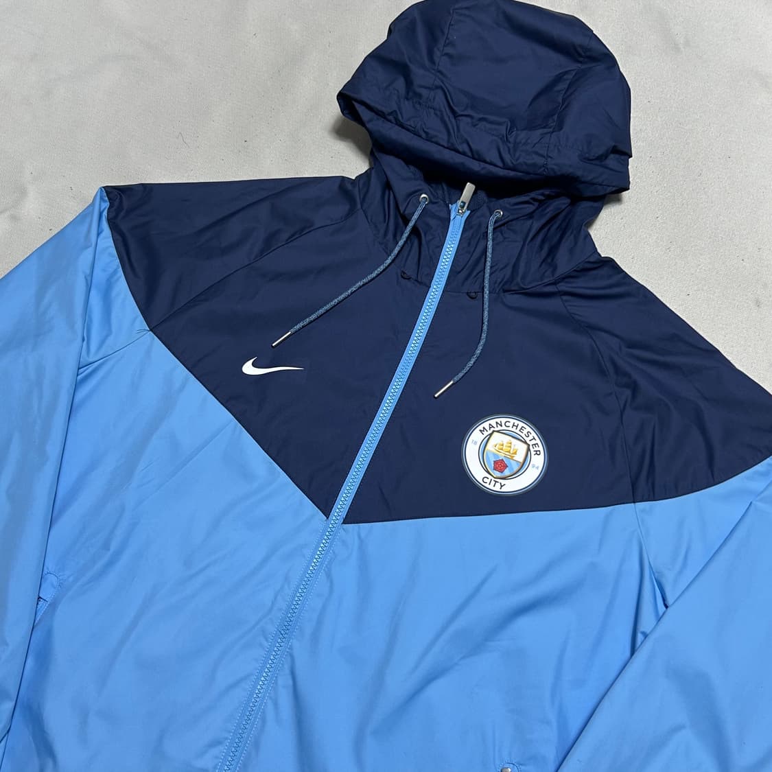 XL 나이키 맨체스터 시티 바람막이 상품이미지1