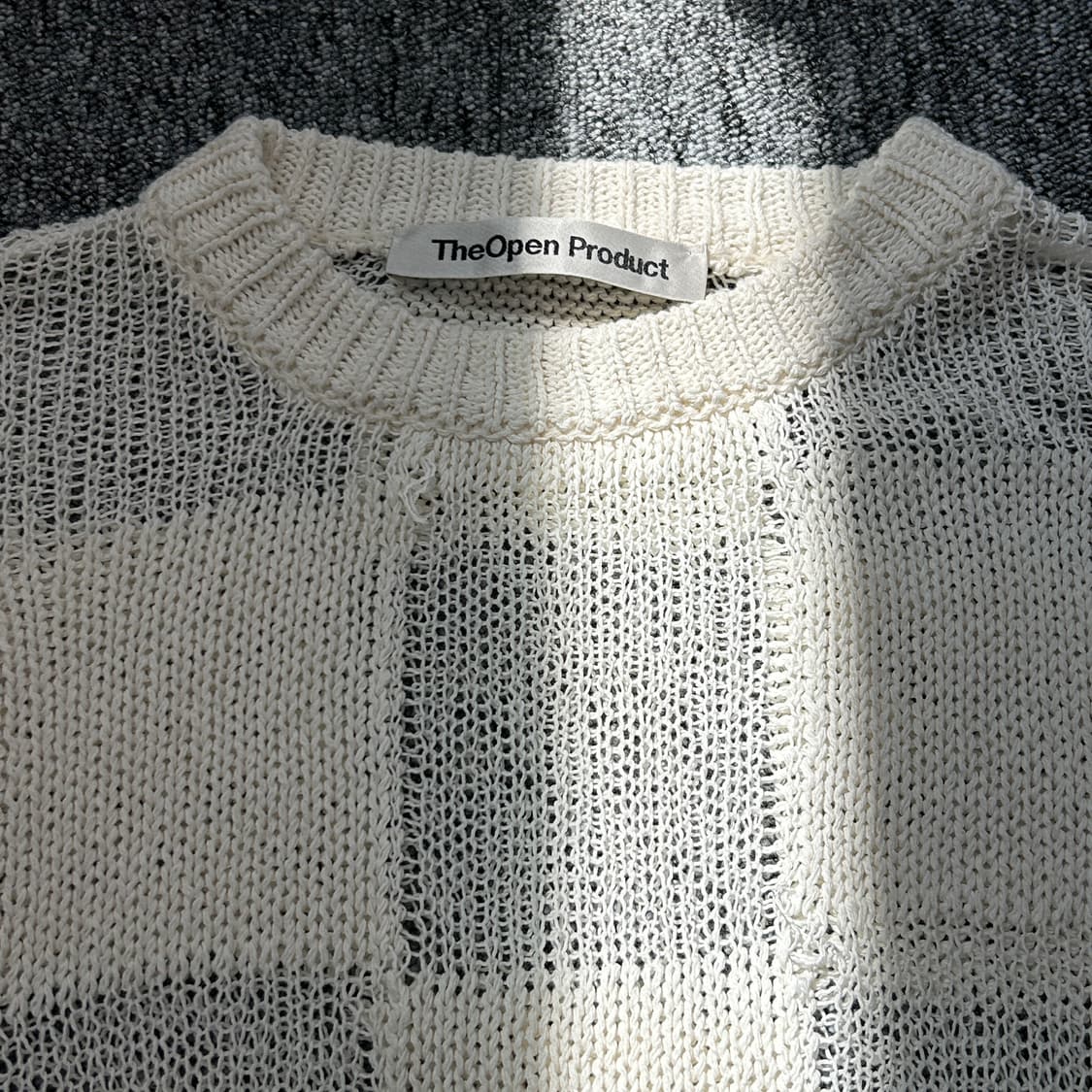 더오픈프로덕트 페이퍼 얀 체커 보드 니트 상품이미지5