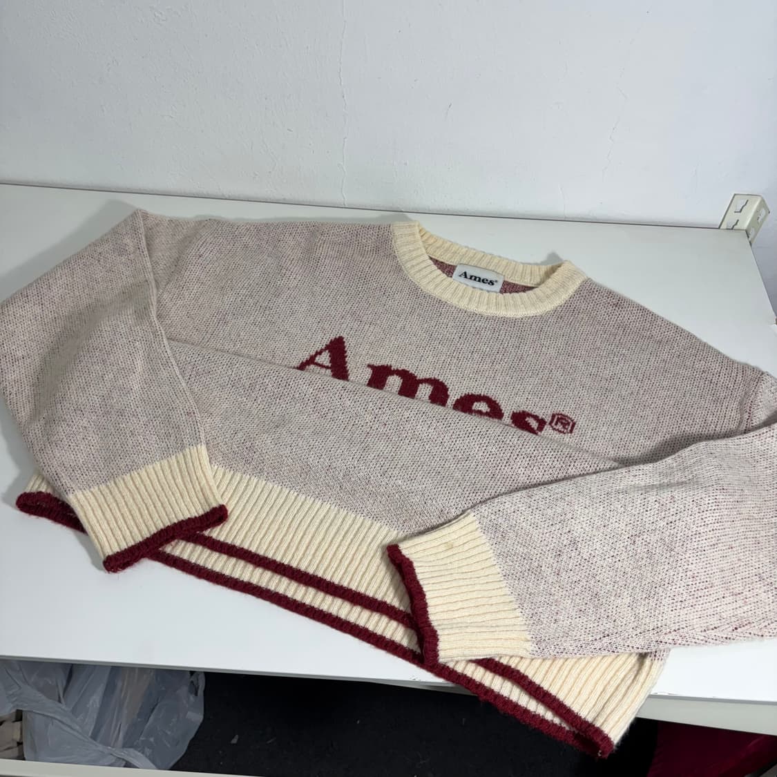 OS 아메스 루즈오버핏 빅로고 라운든 모헤어니트 상품이미지2