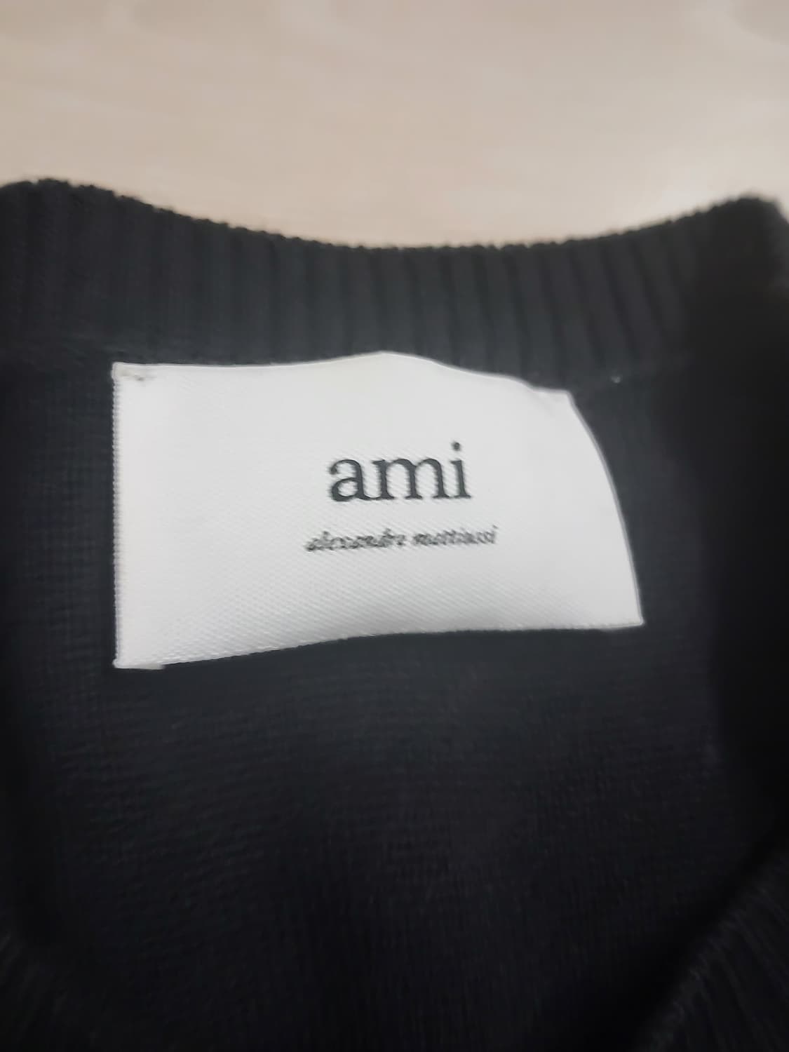 아미 블랙 니트 상품이미지2