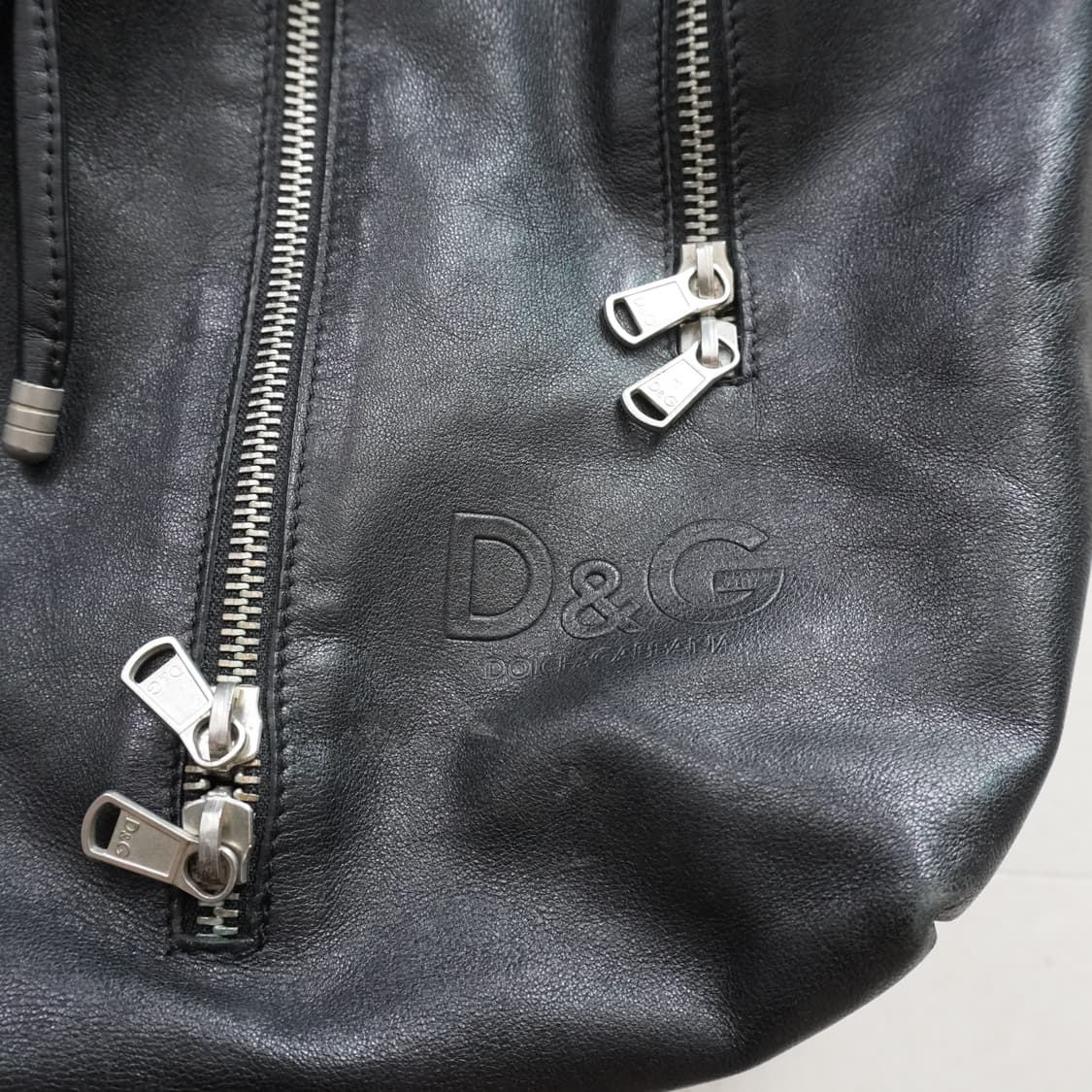 Y2K 정품 D&G 돌체앤가바나 멀티지퍼 가죽 호보백 상품이미지3