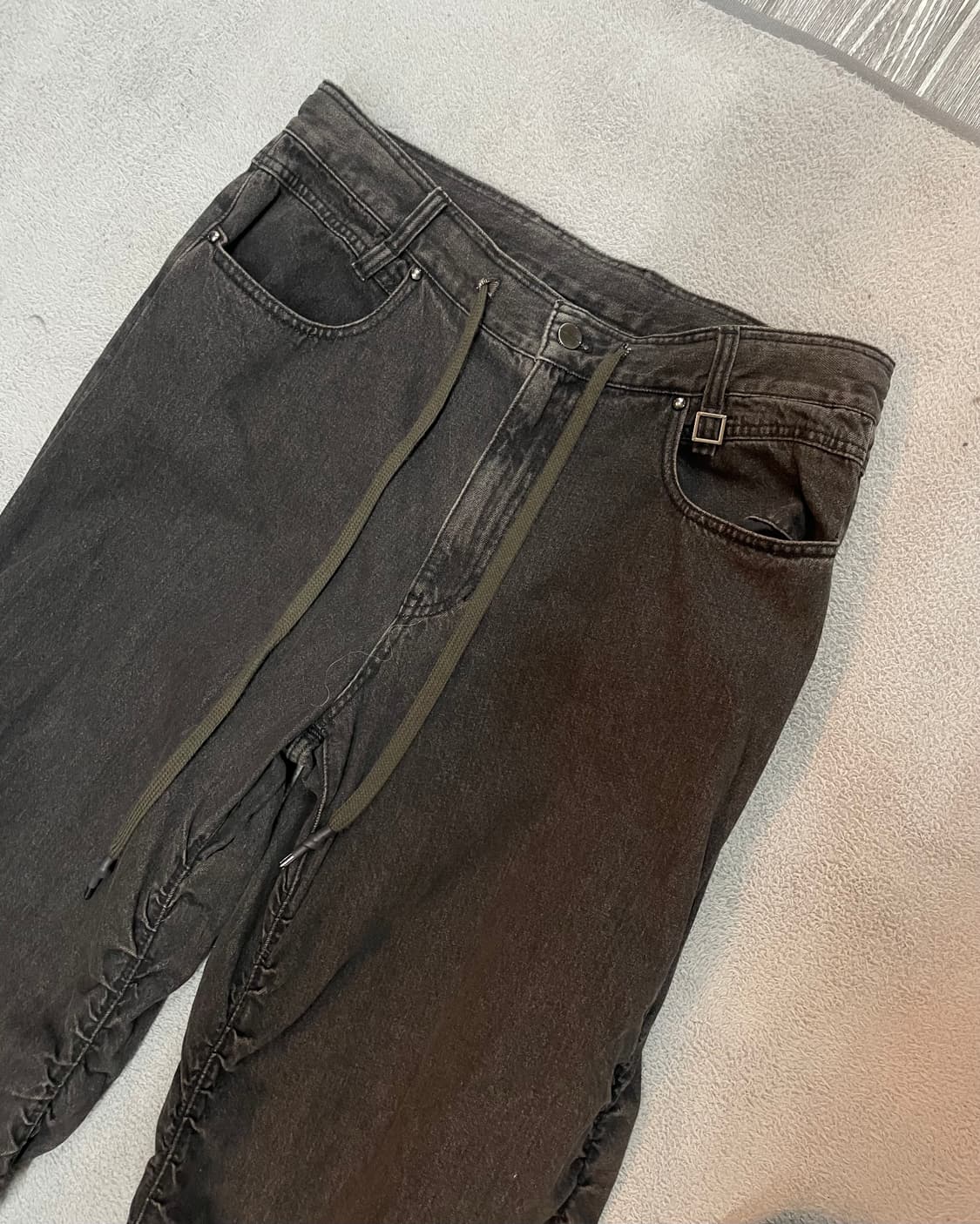 33사이즈/ 우영미 24SS 흑청 셔링 팬츠 상품이미지3