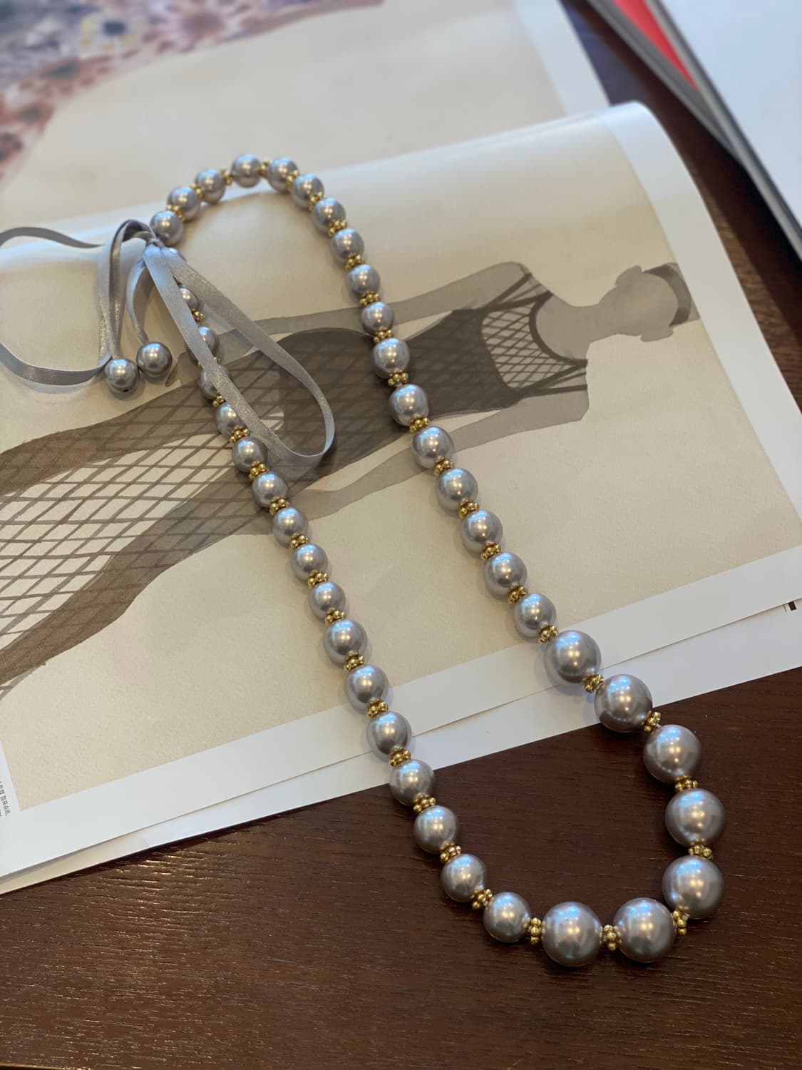 빈티지 그레이 진주구슬 리본 목걸이 상품이미지3