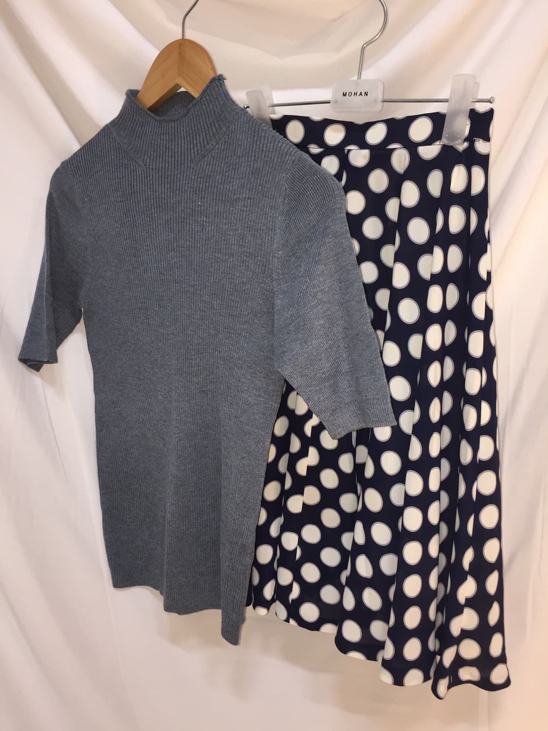 반폴라 니트 탑 상품이미지1