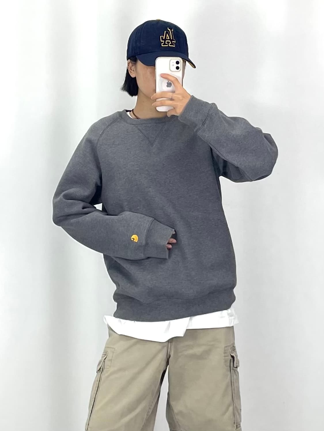 [L]CARHARTT 그레이 맨투맨 상품이미지1