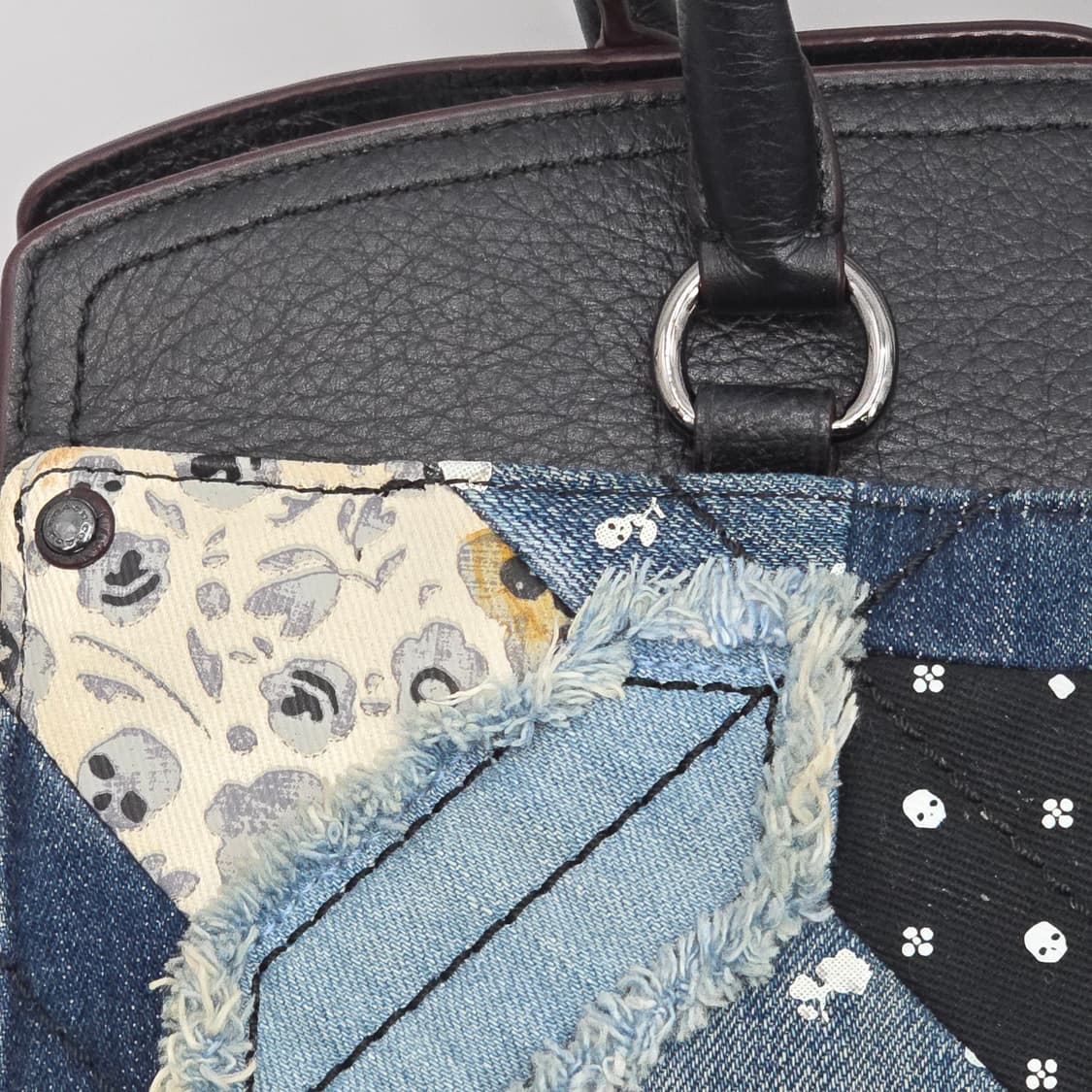 COACH 뉴욕 데님 패치워크 토트백 상품이미지9