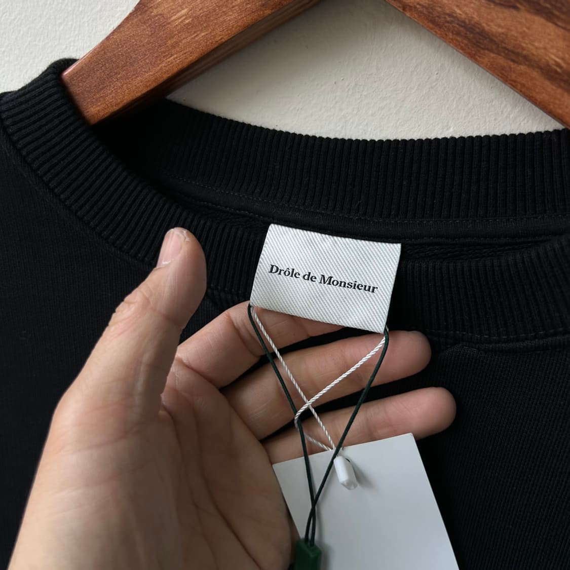 16427 - 드롤드무슈 퍼니 미스터 로고 자수 맨투맨 상품이미지3