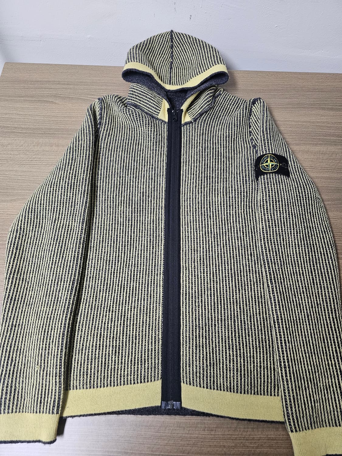 스톤아일랜드 리버시블 알파카 후드 집업 니트 상품이미지1