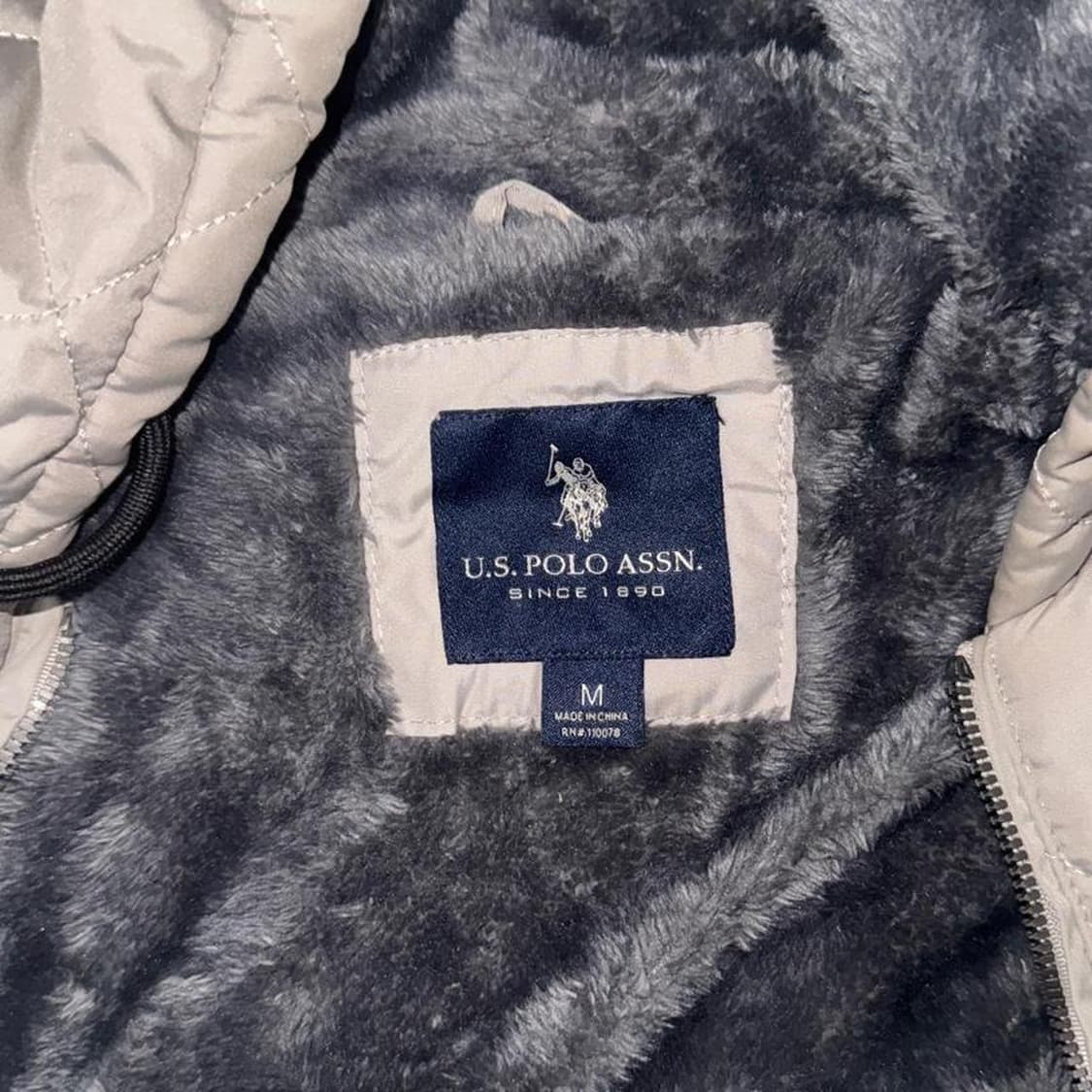 18FW U.S 폴로 아센 빅포니 블록 다운 패딩 화이트 상품이미지2