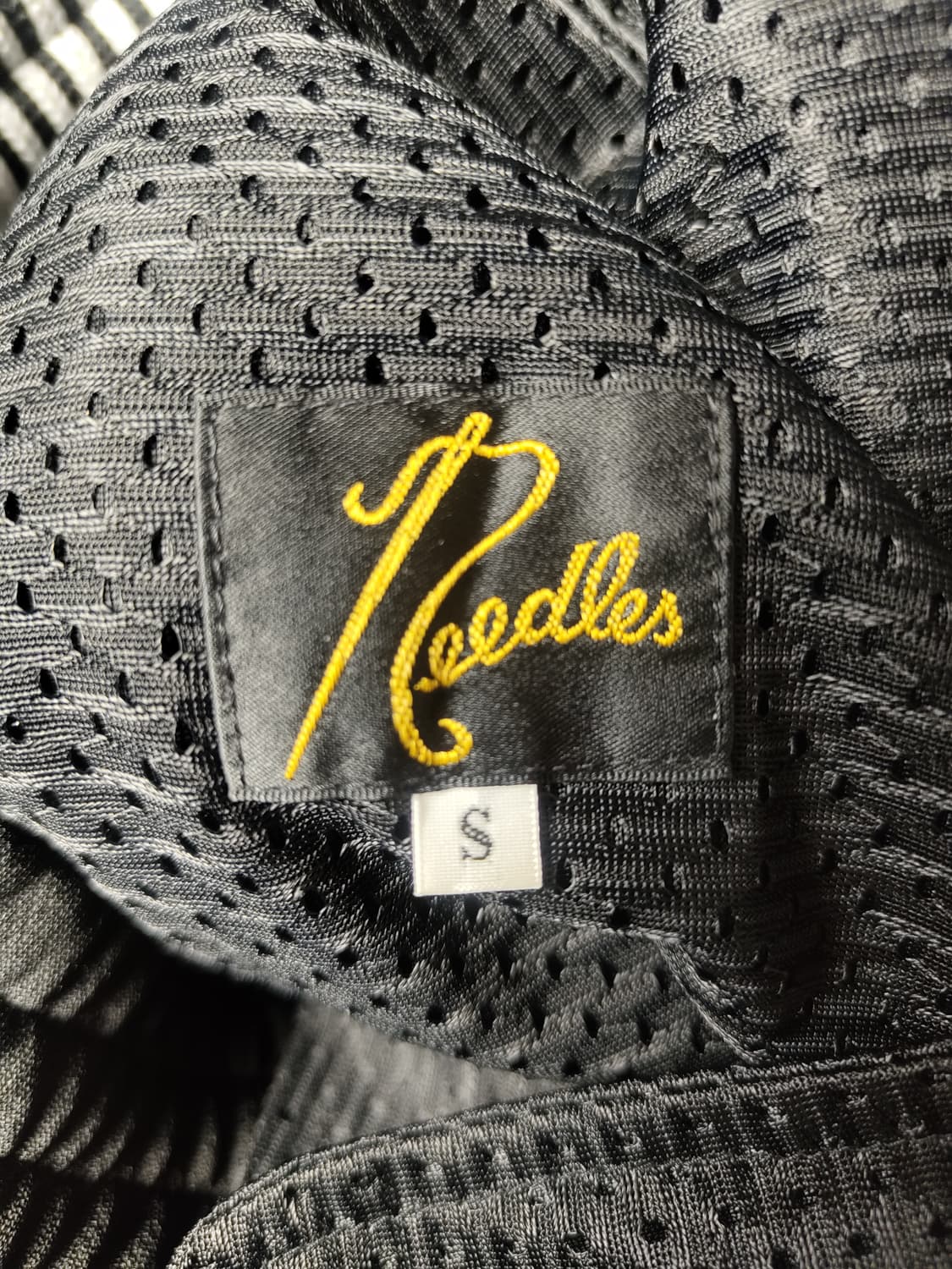 니들스 트랙팬츠 네로우핏 검흰 s사이즈 상품이미지4