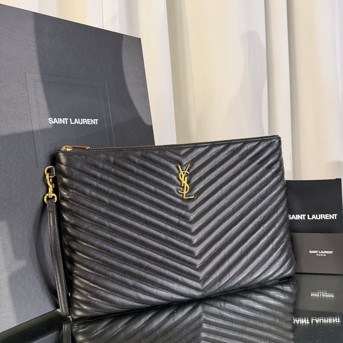 생로랑 모노그램 마틀라세 금장 클러치 상품이미지2