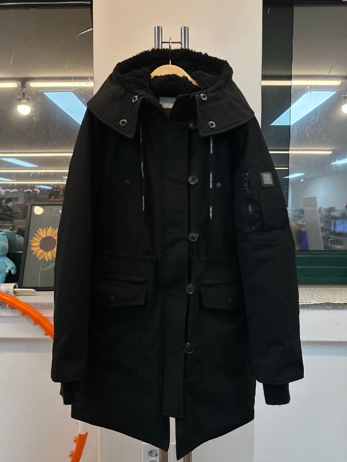 캘빈클라인 블랙 야상 상품이미지1