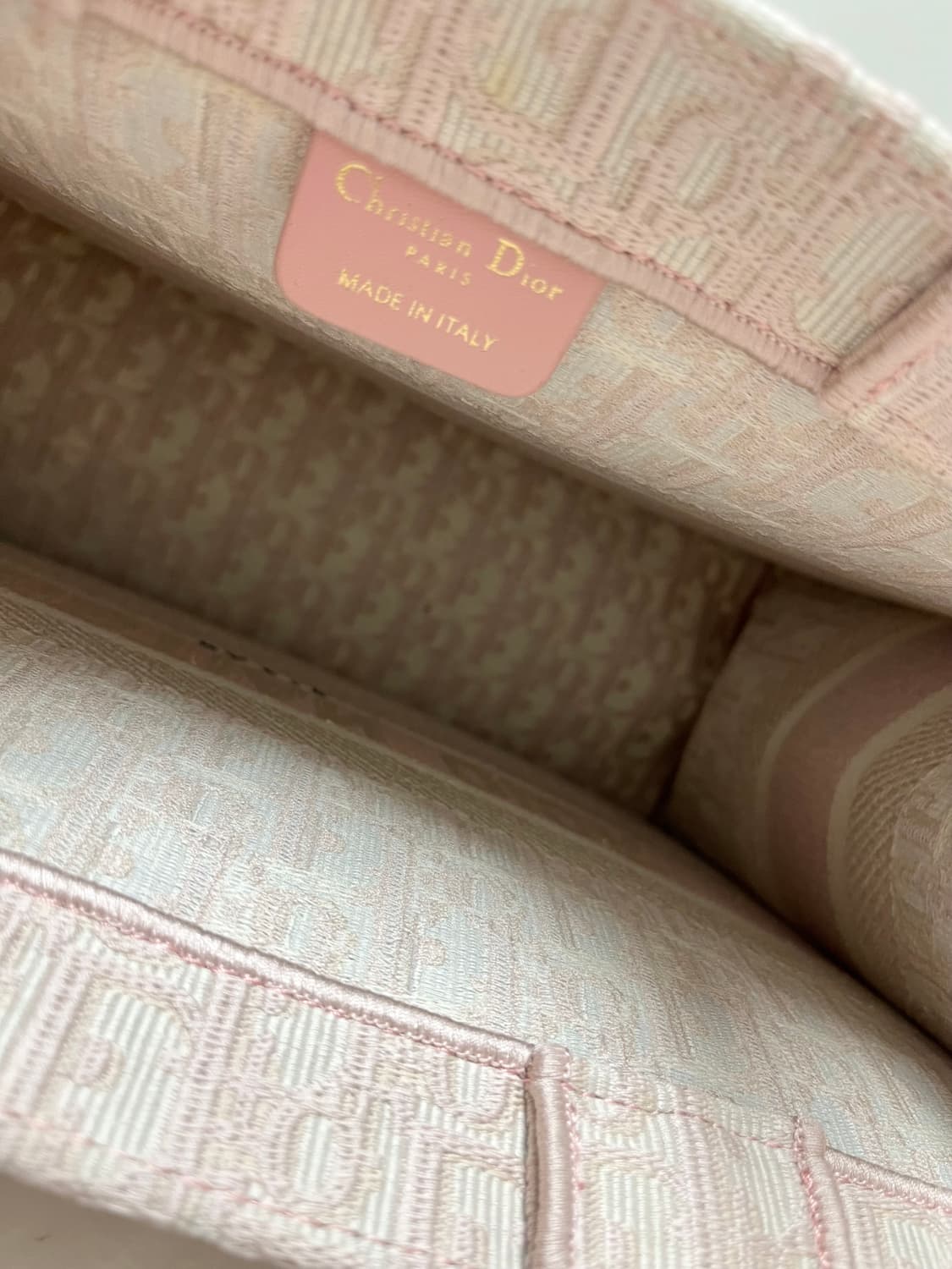 디올 북토트백 상품이미지2