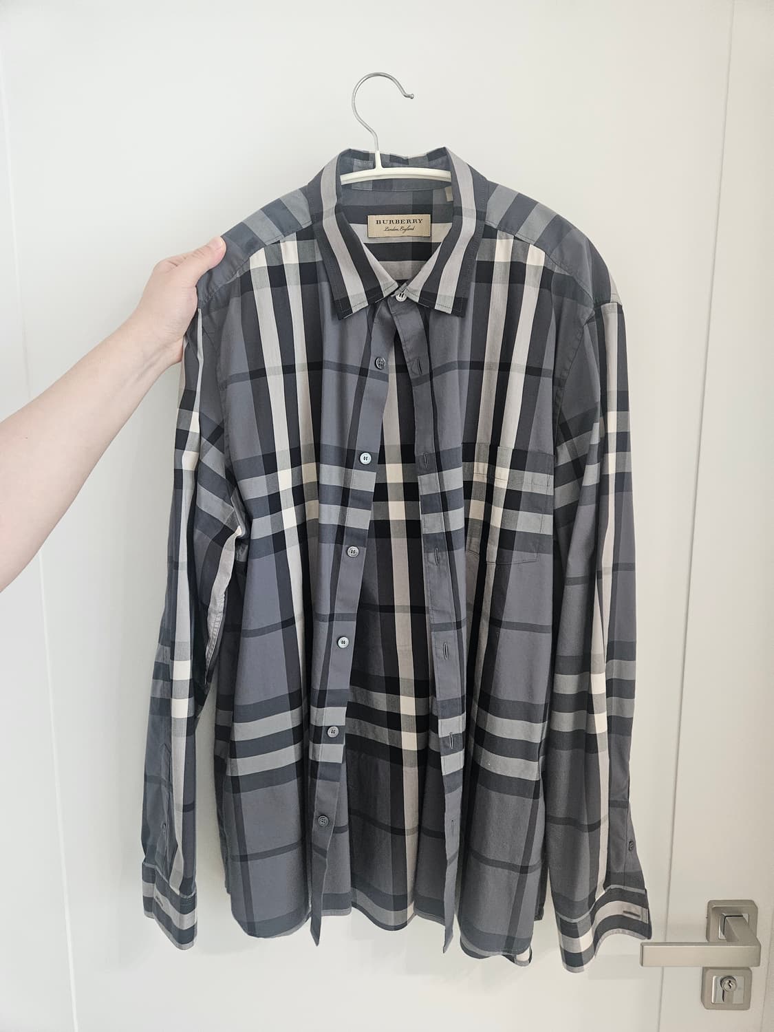 버버리셔츠판매한다 사이즈 105~110 상품이미지5