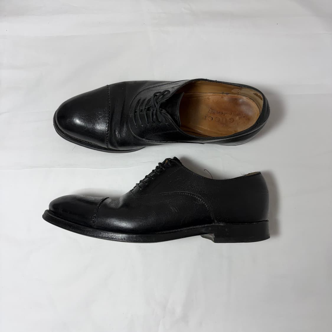 구찌 스크립트 로고 캡토 더비 슈즈 상품이미지1