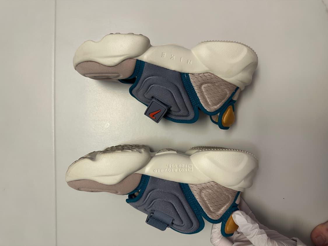 나이키 아쿠아리프트 파슬스톤 240 상품이미지3