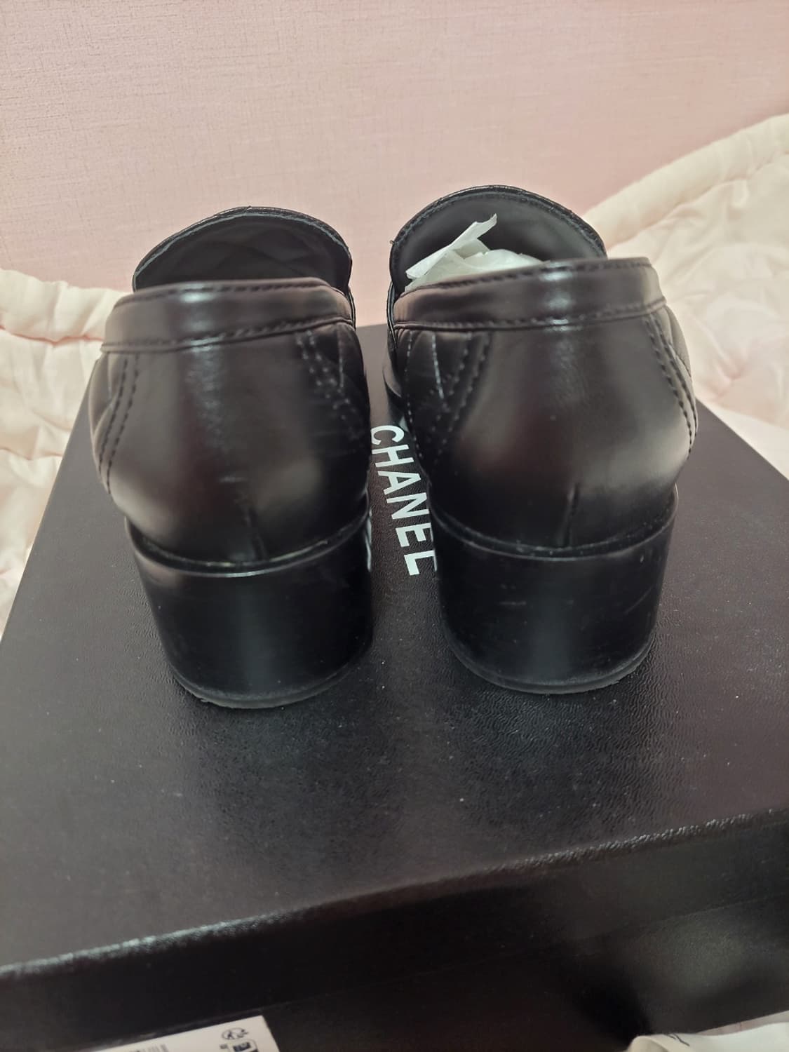 정품)최저가급처5번정도신은 상태좋은!샤넬 CC 하트 로고 퀄팅 로퍼 구두 상품이미지7
