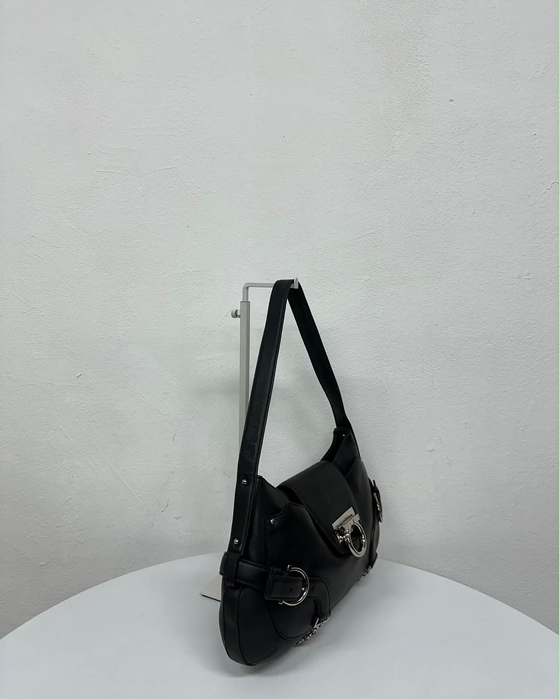 살바토레 페라가모 간치니 가죽 숄더 & 토트백 상품이미지3