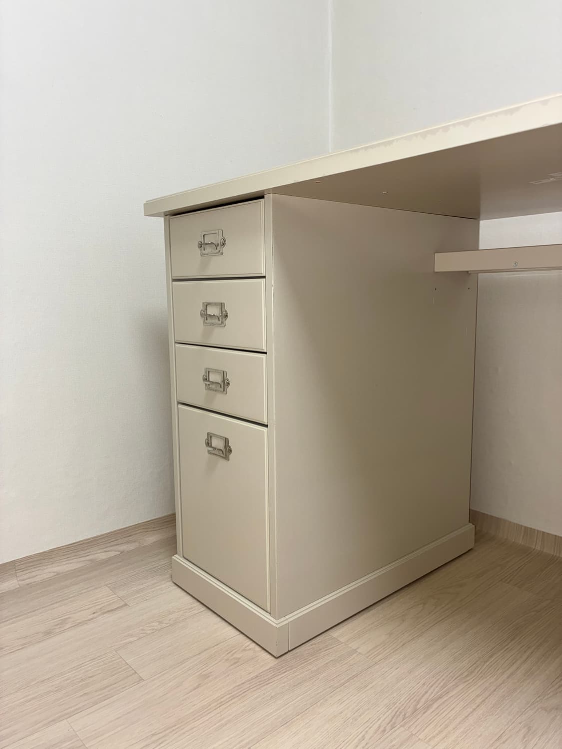 이케아 베비에른 책상 (용달비 별도) 상품이미지5