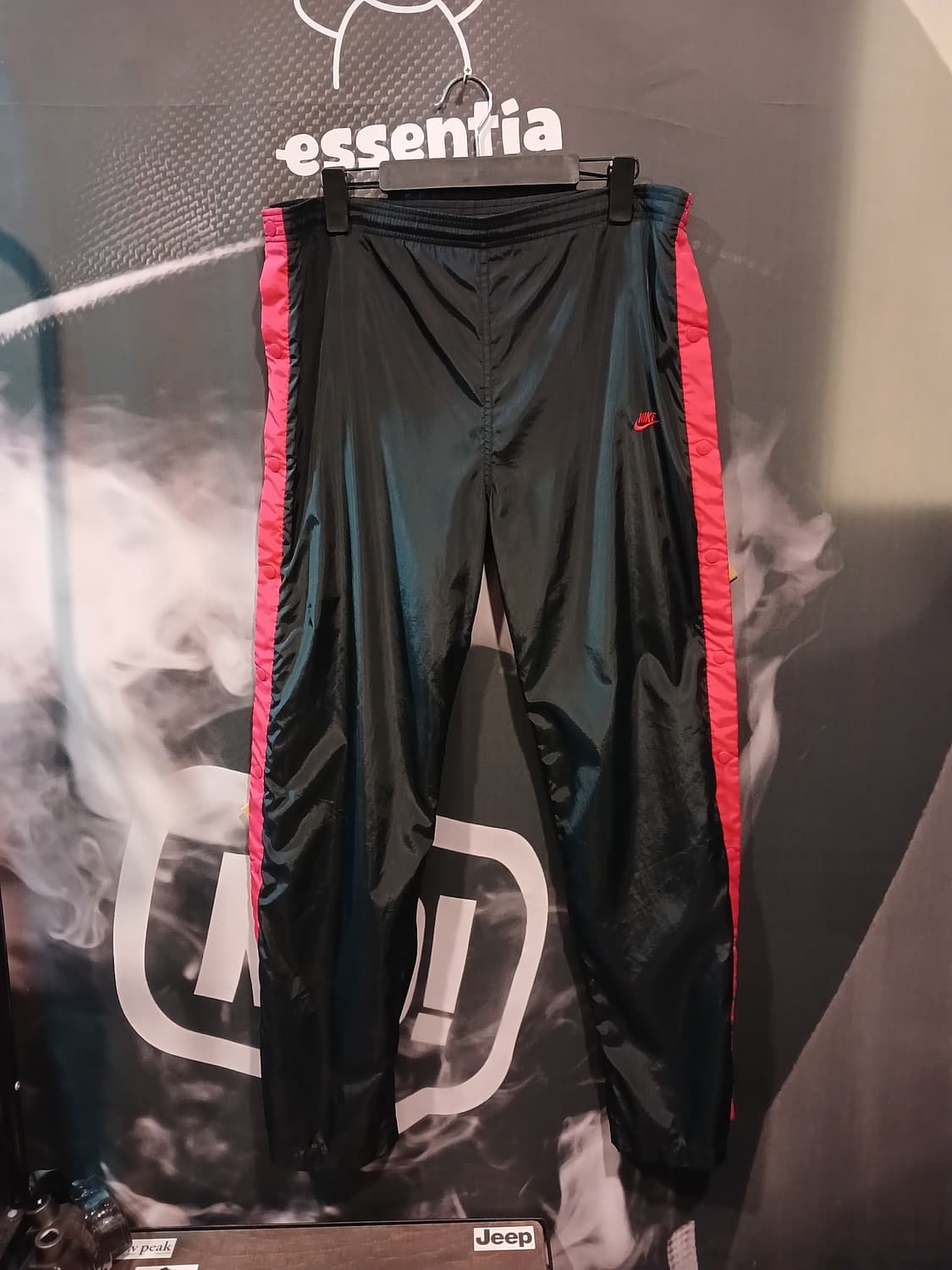 나이키 레드 트랙 트레이닝 팬츠 상품이미지1