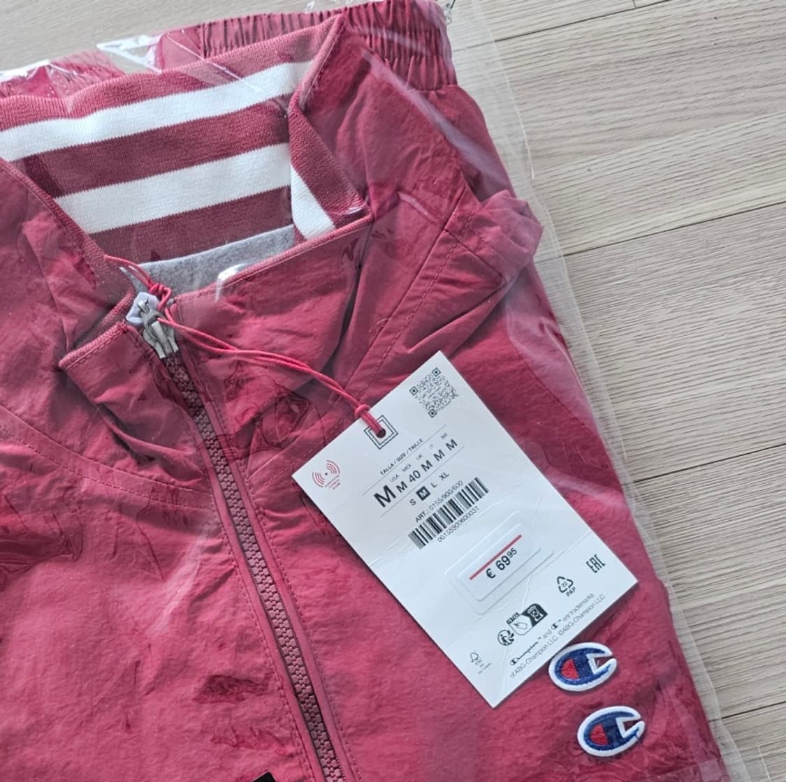 M 새제품) 자라 x 챔피온 테크니컬 패치 자켓 레드 0155/900 상품이미지3